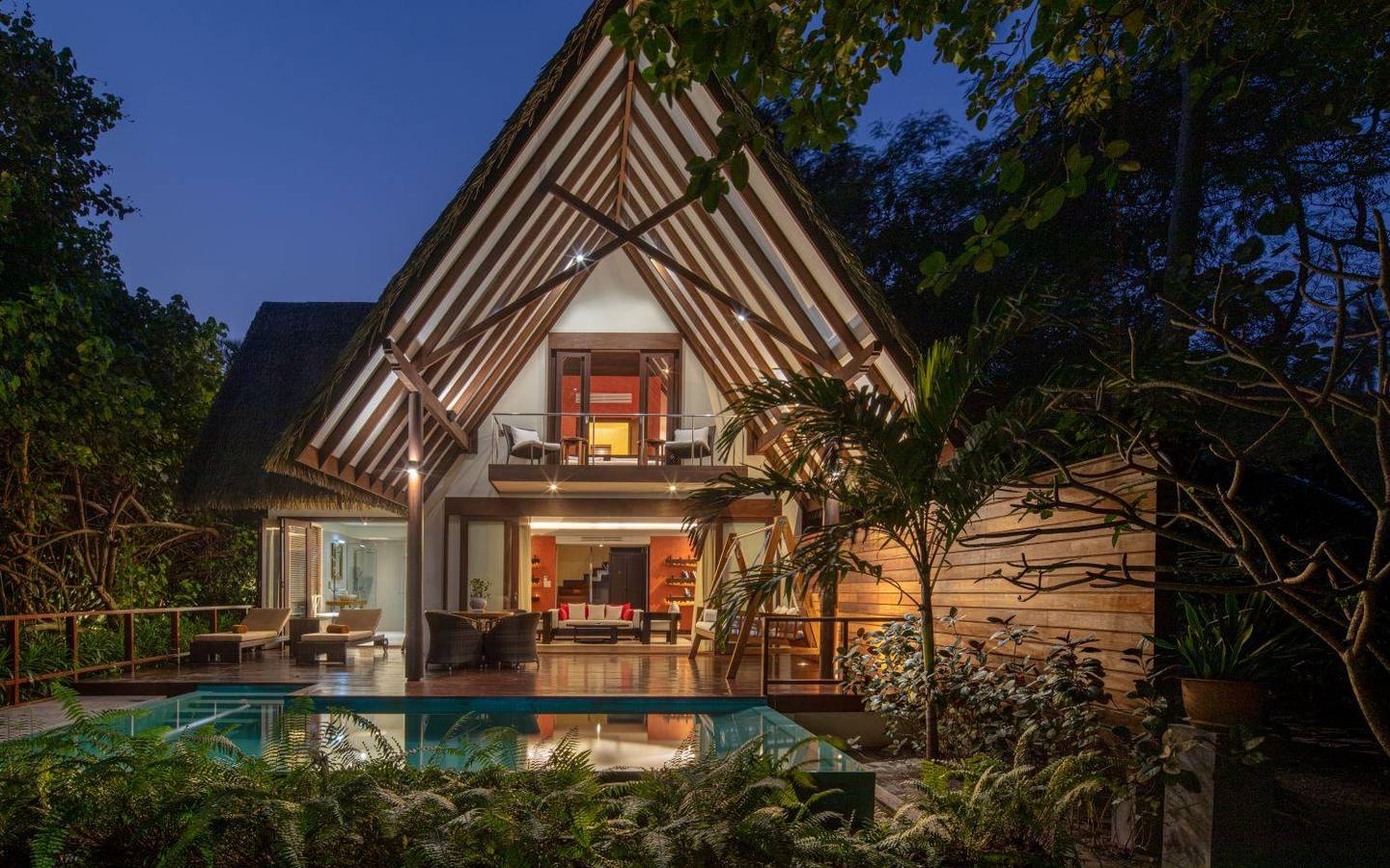 Duplex Honeymoon Suite