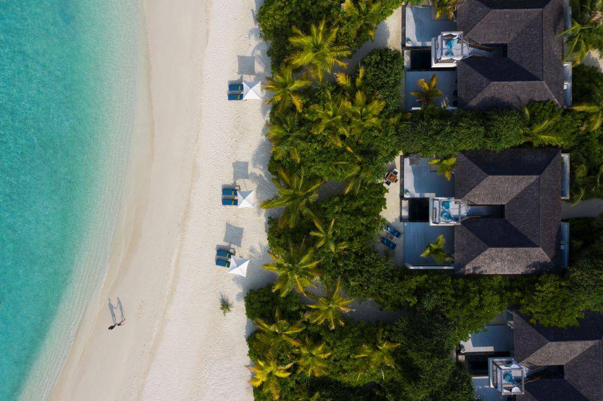 Beach Pool Villa Sunset / Deluxe