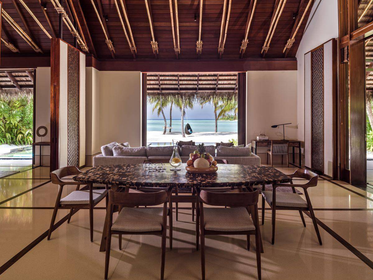 Grand Beach Villa with Pool
