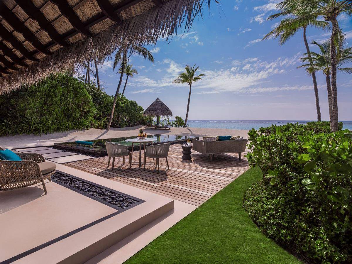 Grand Sunset Residence