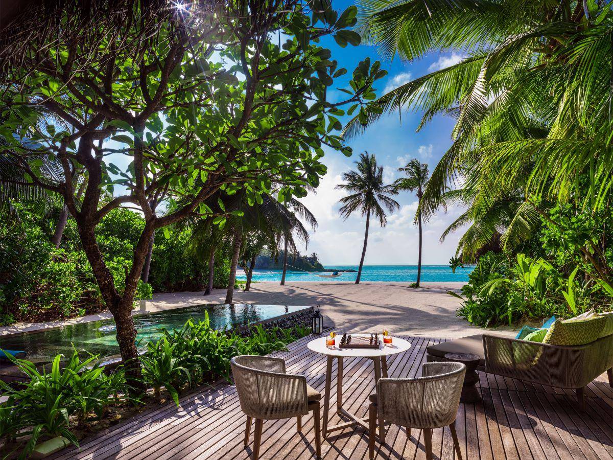Beach Villa with Pool