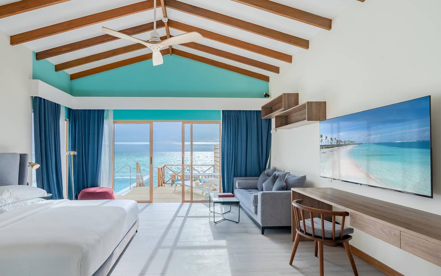 Lagoon Suite