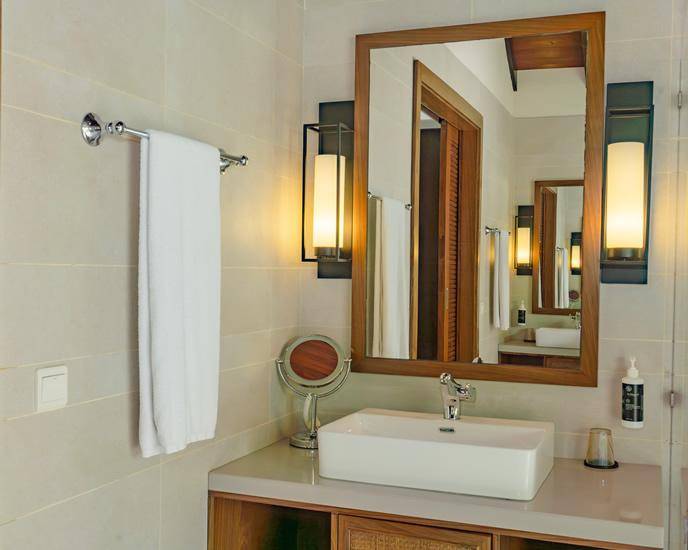 Nooe Maldives Beach Villa Bathroom