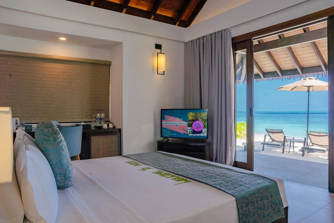 Nooe Maldives - Sunset Beach Villa - Bedroom