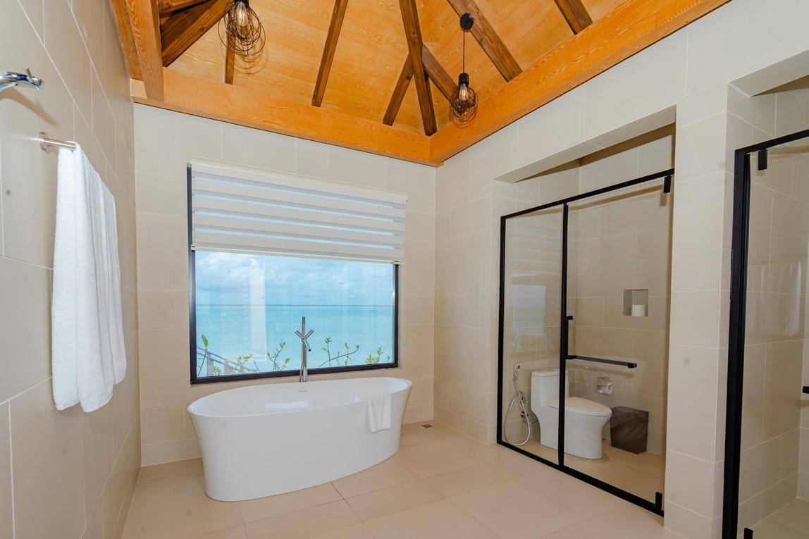 Nooe Maldives - Grand Solana Beach Villa -View