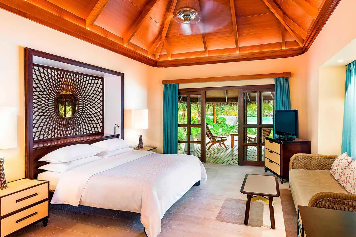 Sheraton-Maldives-Chalet-Inselblick-3