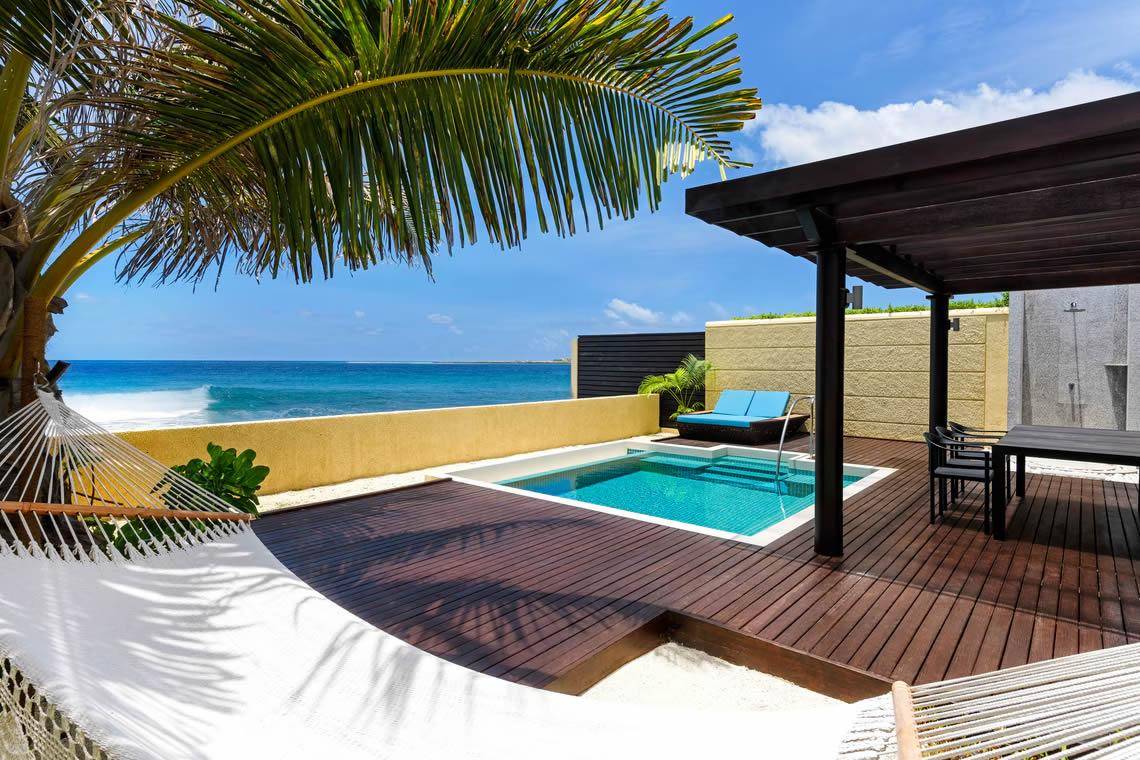Sheraton-Maldives-Ocean_Villa-2