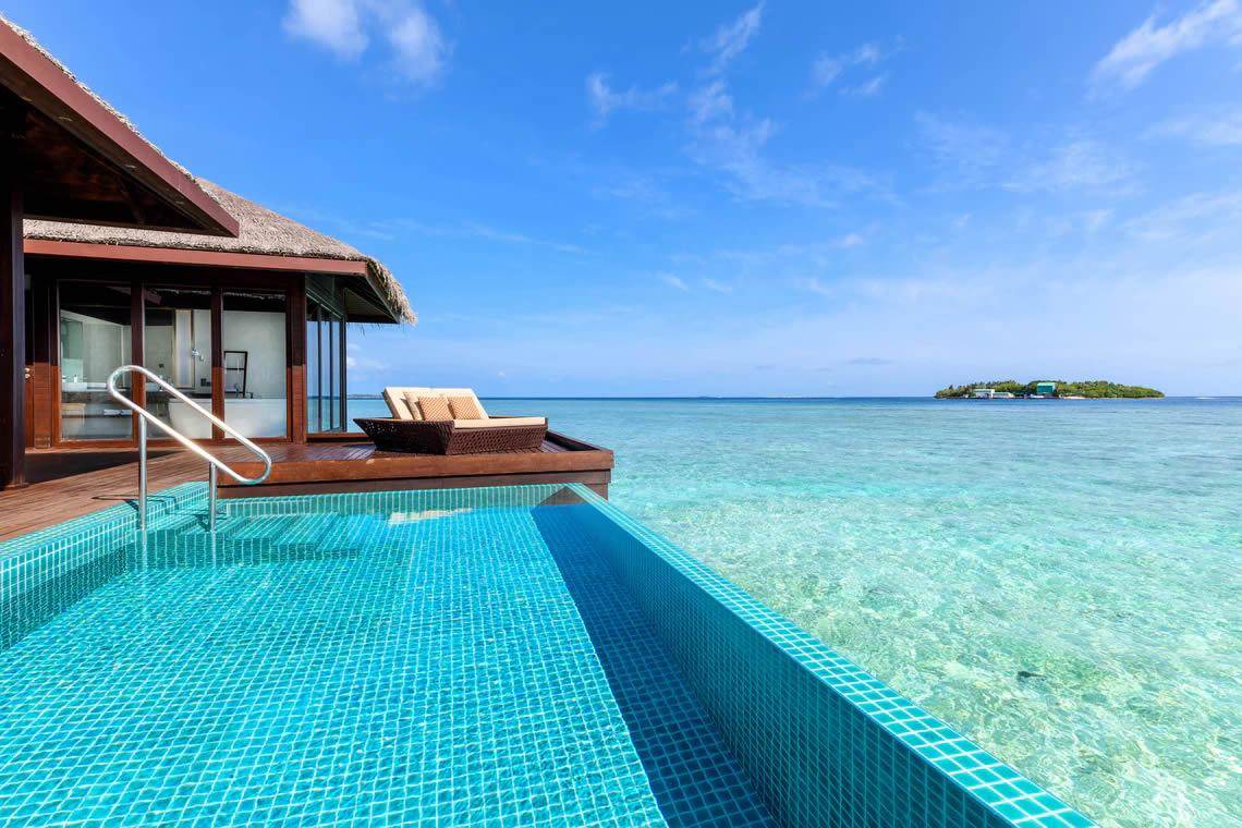 Villa über dem Wasser mit zwei Schlafzimmern