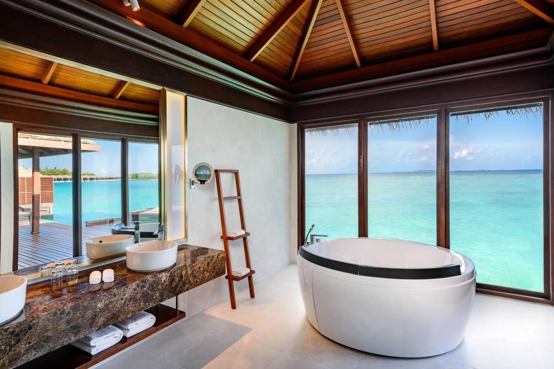 Villa über dem Wasser mit zwei Schlafzimmern