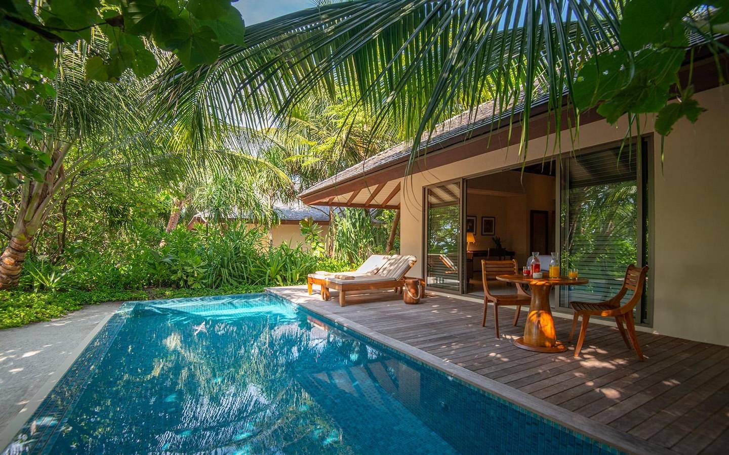 Sunset Beach Pool Villa - Dhigurah_3