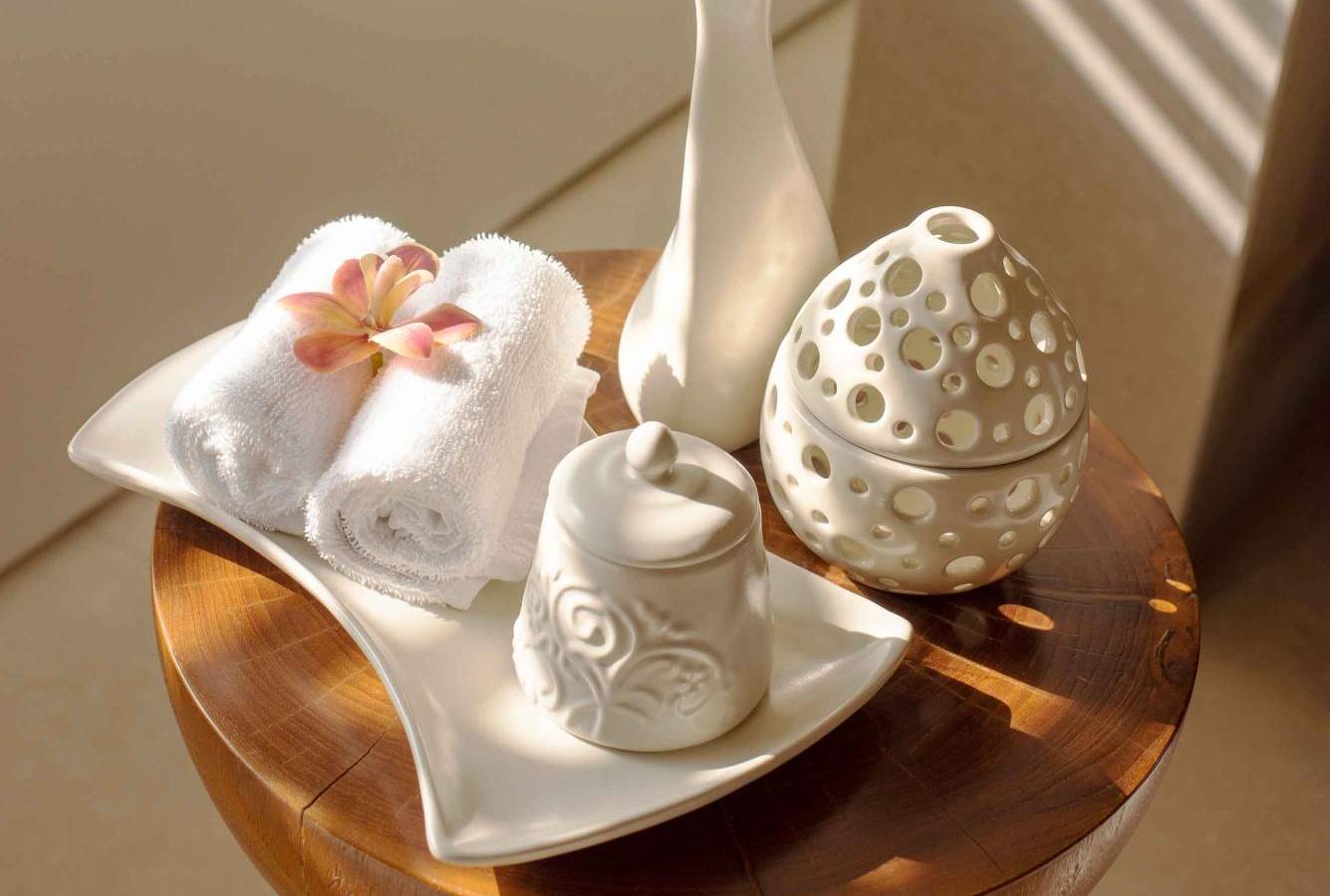 The-Residence-Lagoon-Pool-Villa-Dhigurah-Bathroom2