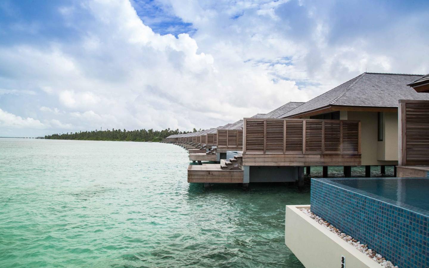 The-Residence-Maldives-Sunset-Water-Pool-Villa-Dhigura-10