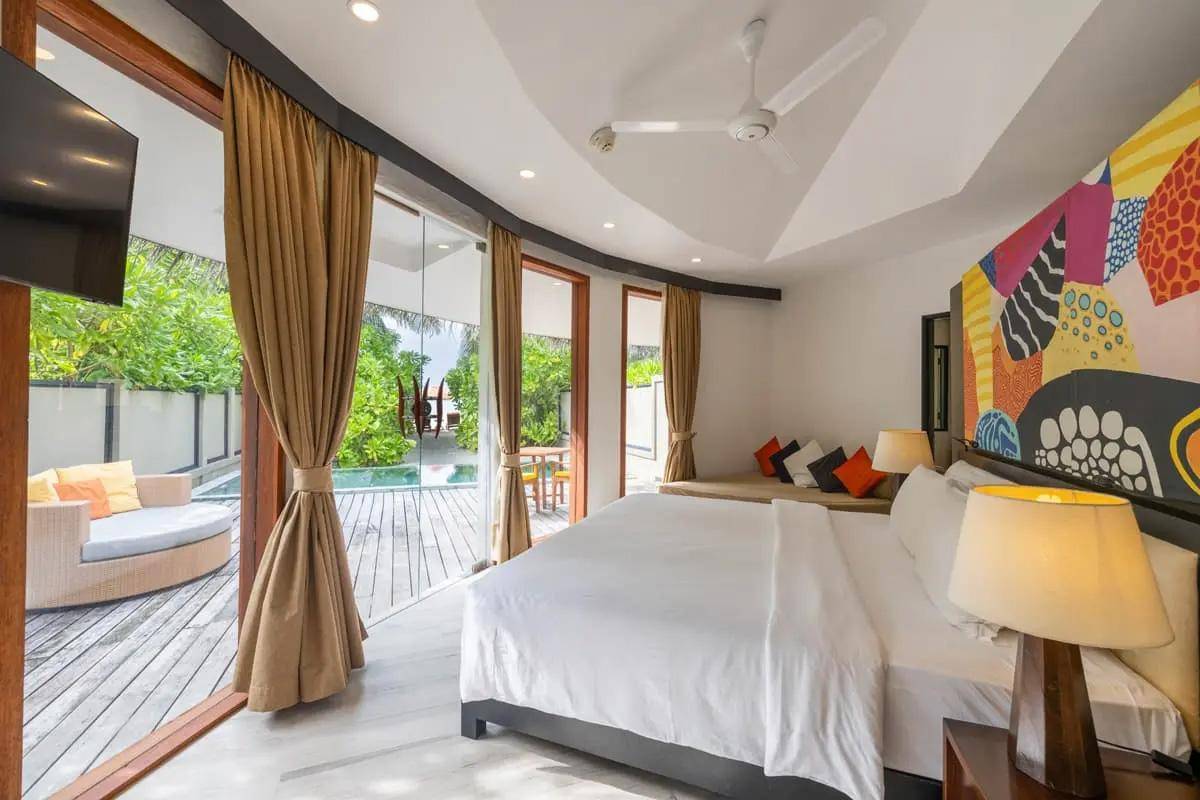 Beachfront Family Pool Villa-Angsana-Velavaru-2