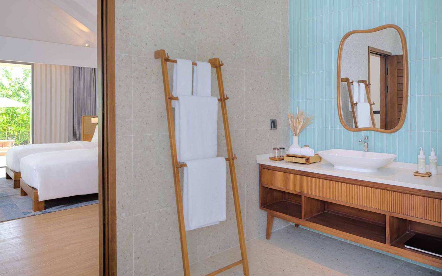 dusitD2-Feydhoo-Maldives-Beach-Villa-Badezimmer