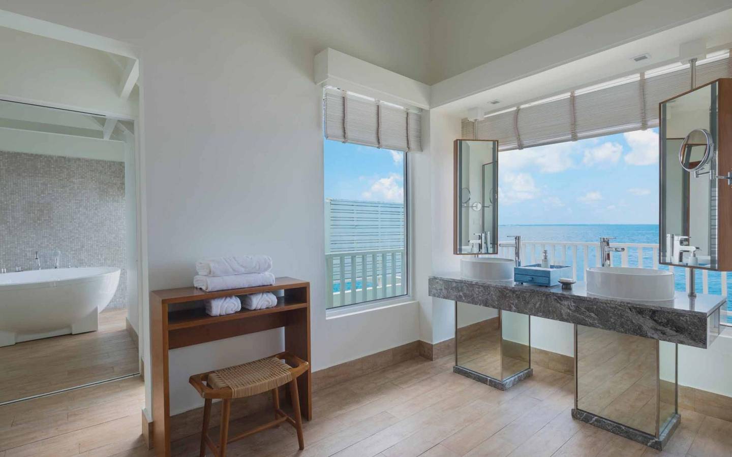 Machchafushi_Island_Deluxe_Family_Villa_2