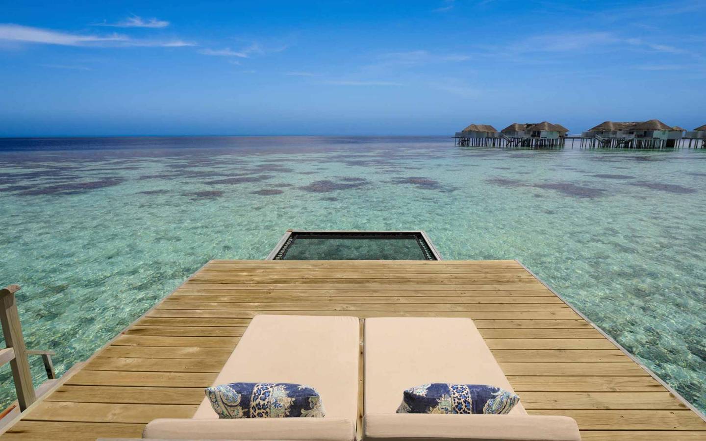 Machchafushi_Island_Ocean_Water_Villa_3