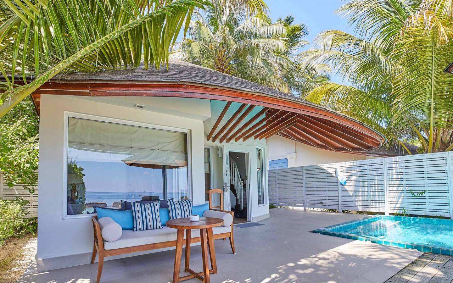 Machchafushi_Island_Luxury_Pool_Villa_14
