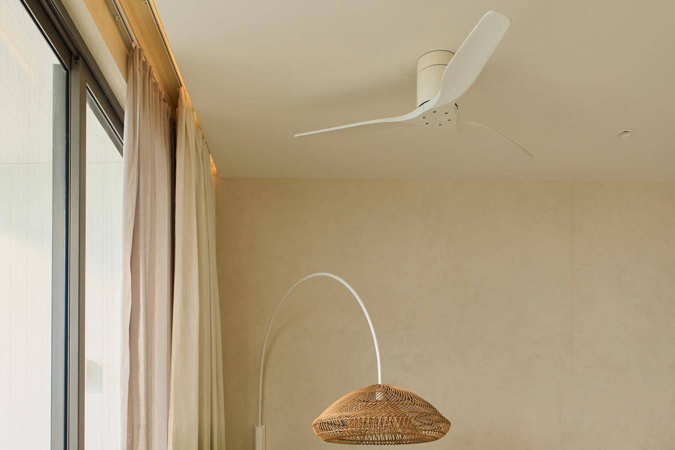 Centara_Mirage_Beachfront_Room_1
