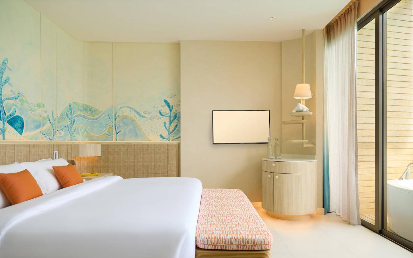 Centara_Mirage_Overwater_Villa_with_Jacuzzi_8