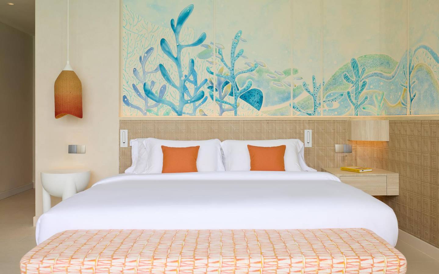Centara_Mirage_Overwater_Villa_with_Jacuzzi_11