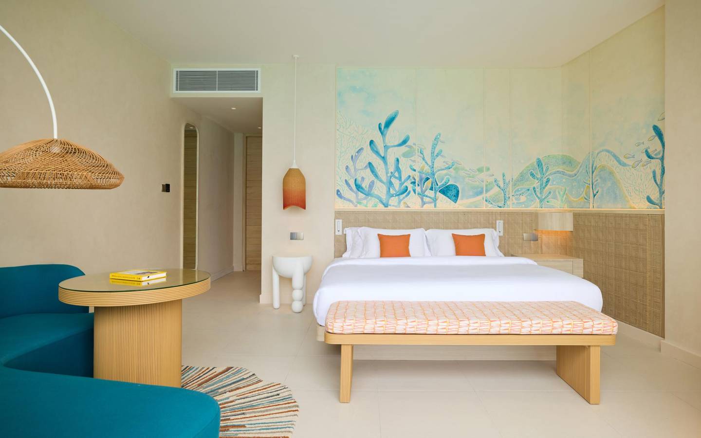 Centara_Mirage_Overwater_Villa_with_Jacuzzi_5