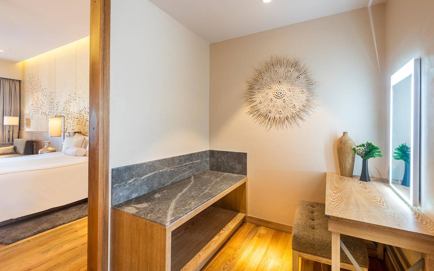 Beach Suite, Lily Beach Resort & SPA_3