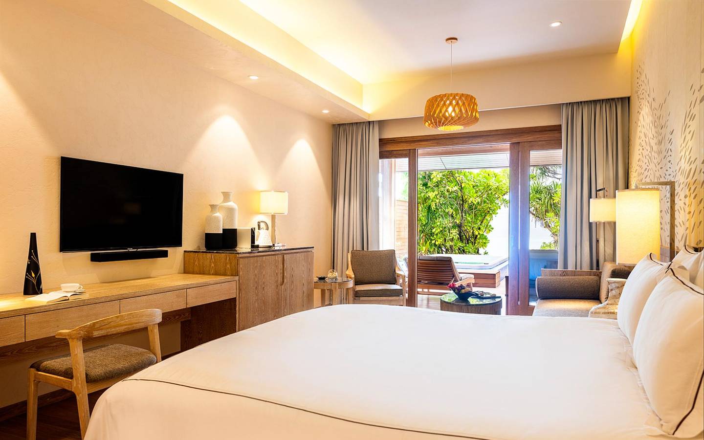 Beach Suite mit Pool, Lily Beach Resort & SPA
