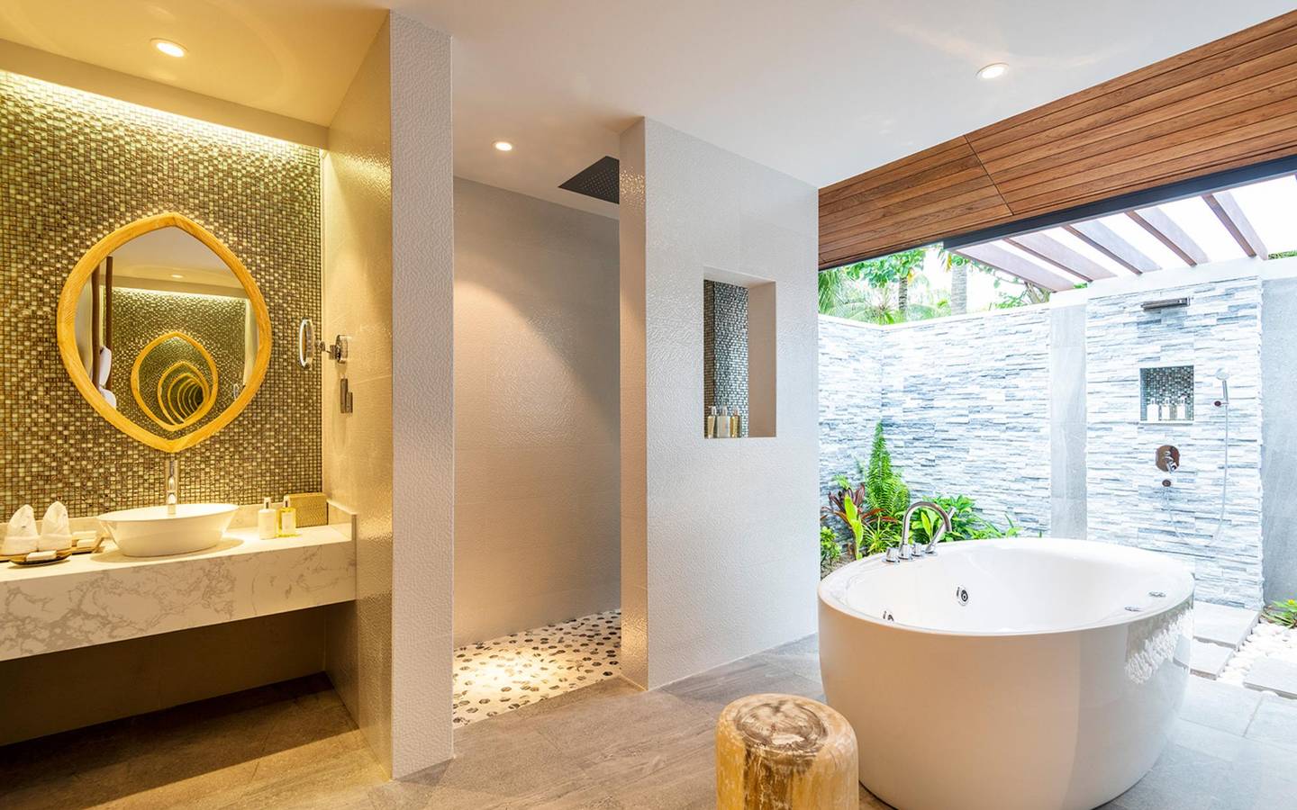 Beach Residence mit Pool, Lily Beach Resort & SPA_5