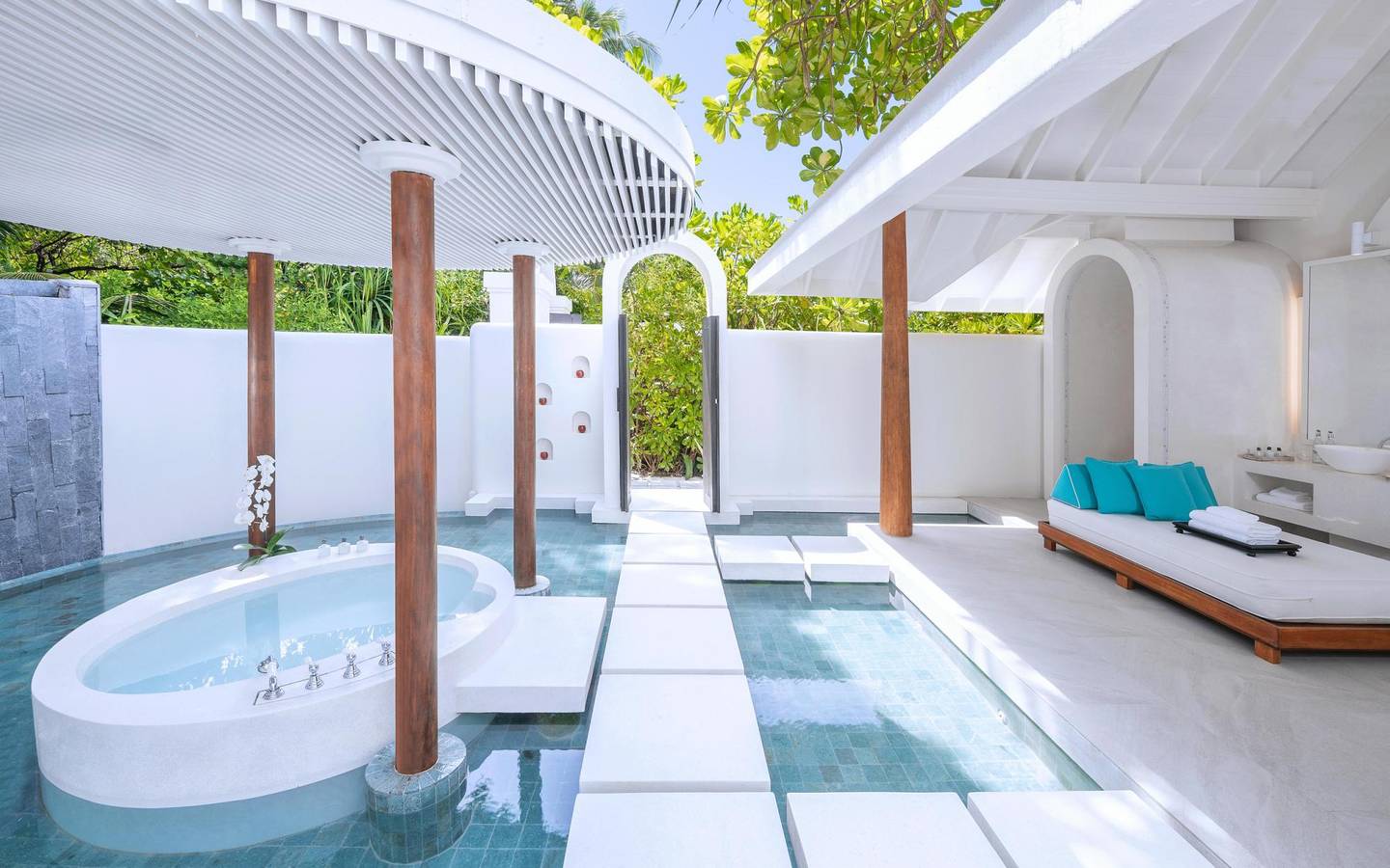 Anantara Kihavah Beach Pool Villas  Bathroom Entrance