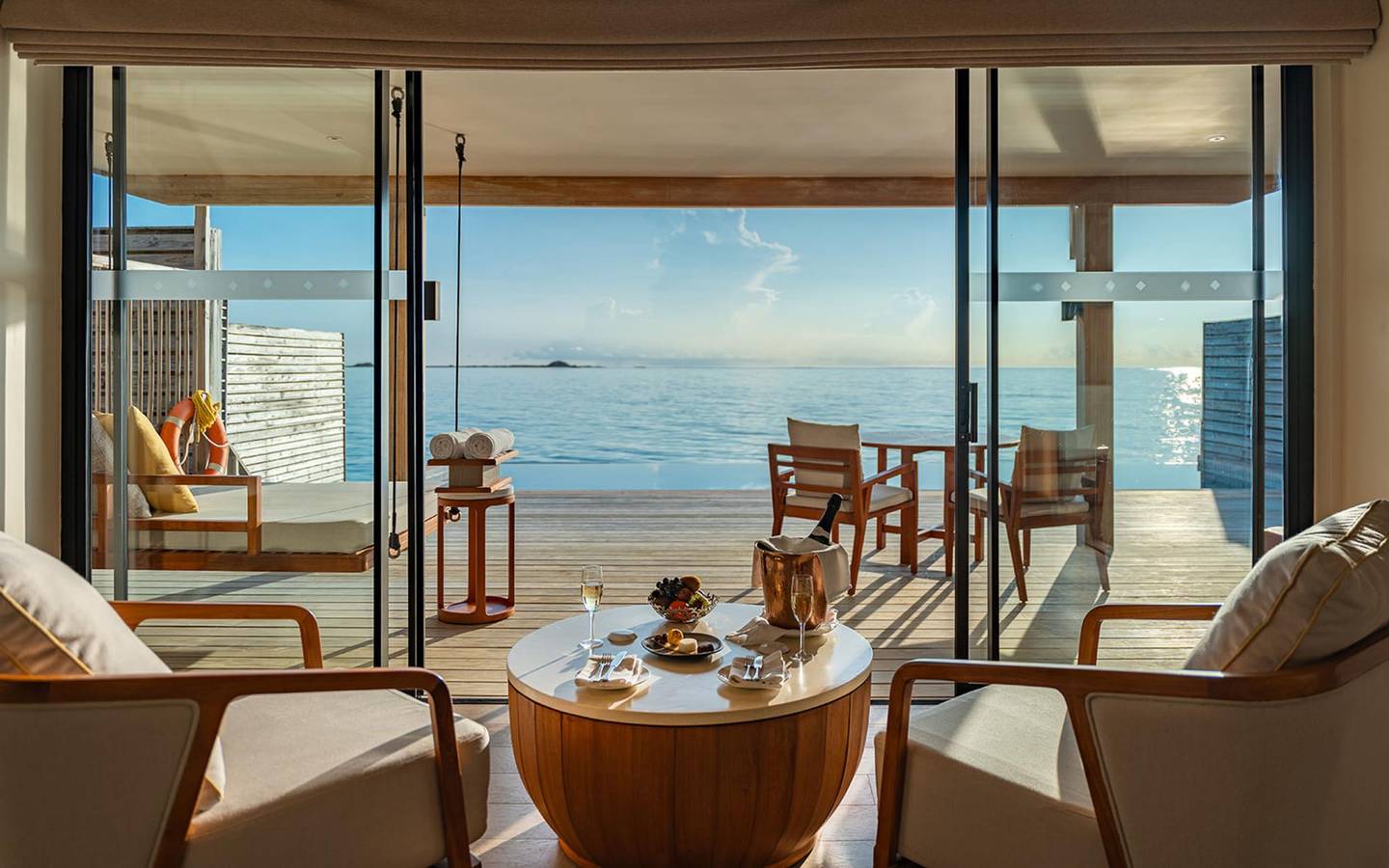 Kuda_Villingili_Sunrise_Water_Villa_with_Private_Pool_1