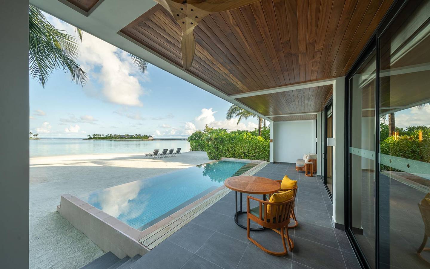 Kuda_Villingili_Maldives_Two_Bedroom_Beach_Villa_3