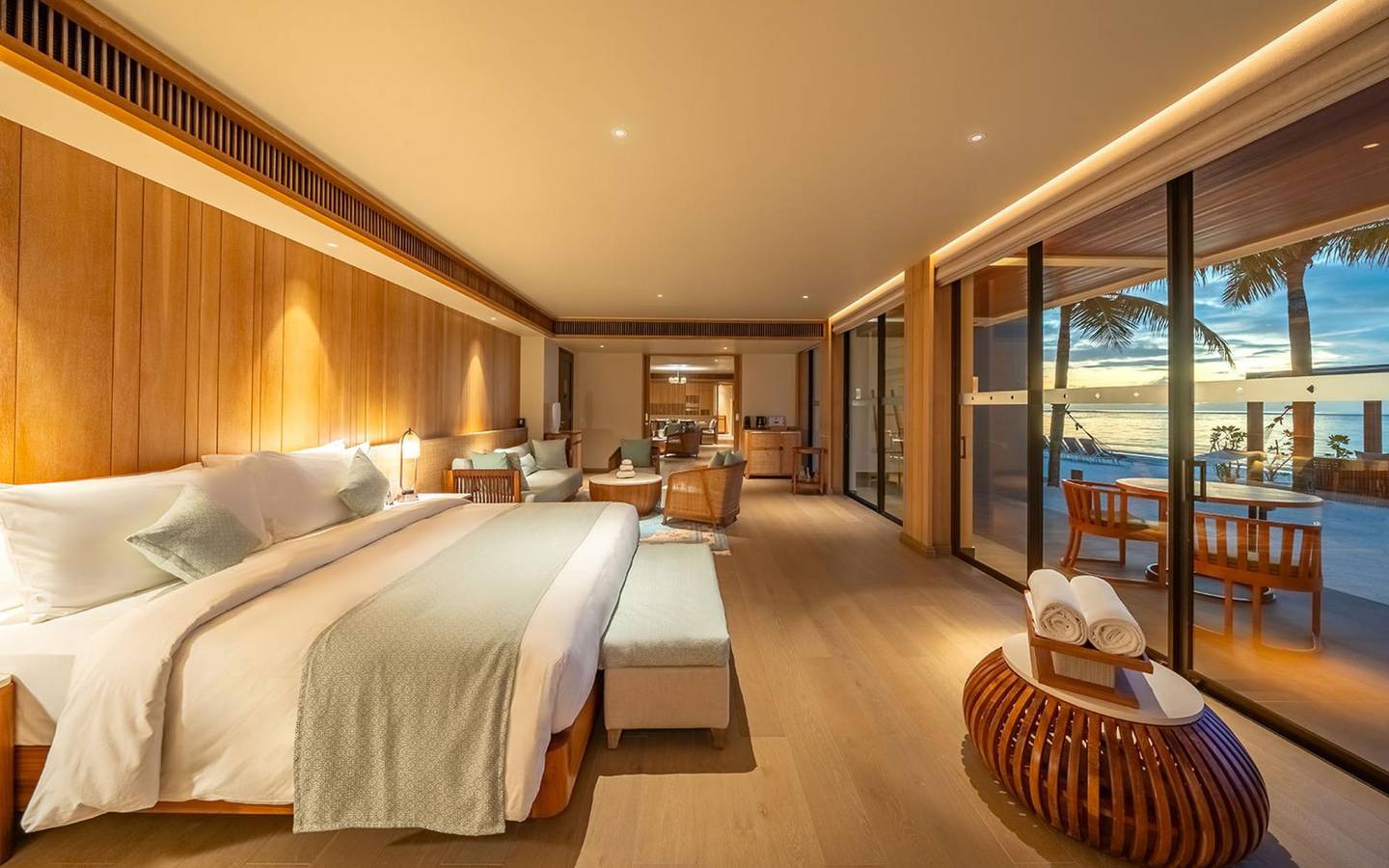 Kuda_Villingili_Maldives_Three_Bedroom_Beach_Retreat_14