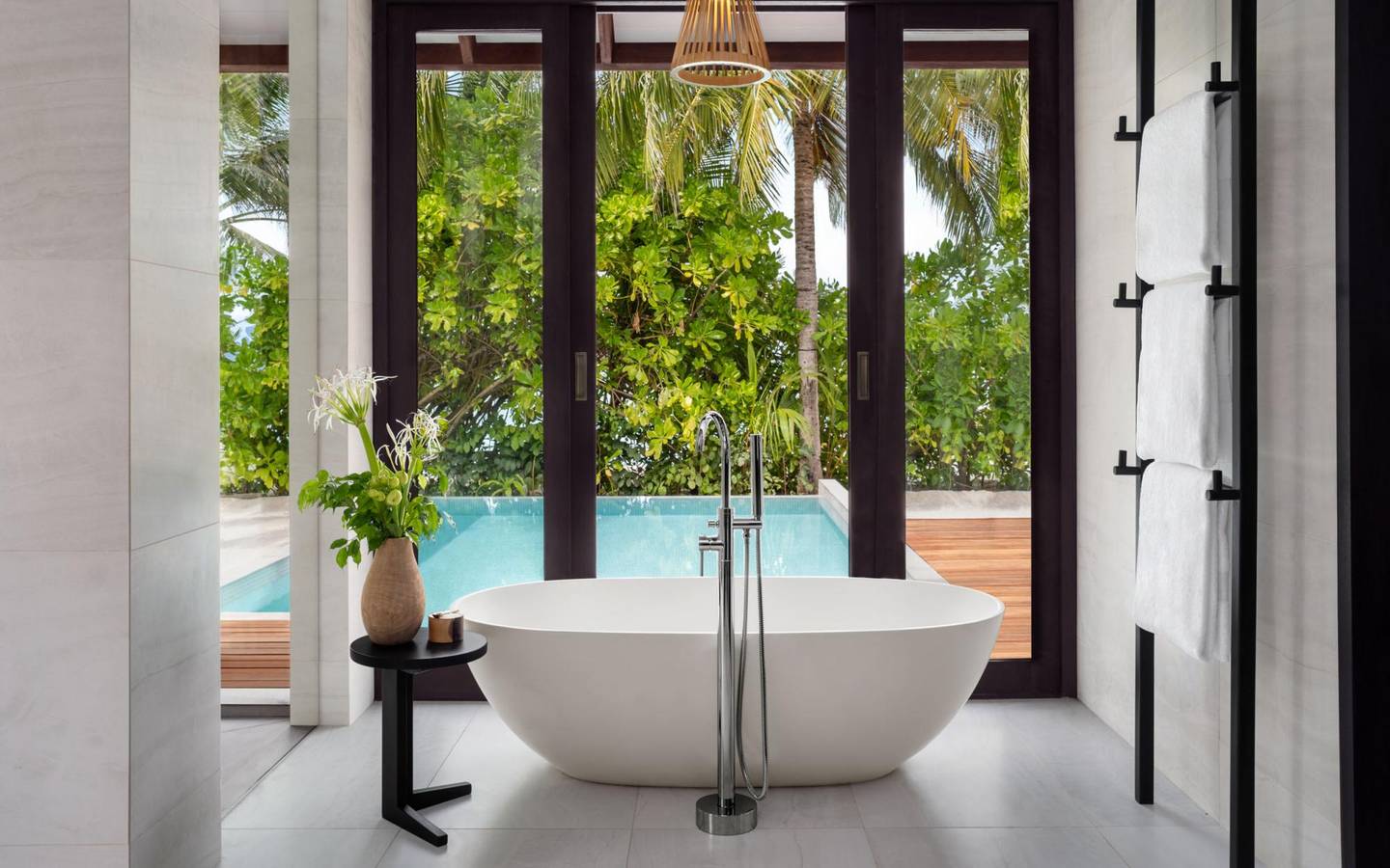 Anantara_Veli_Maldives_Beach_Pool_Villa_Badezimmer_2