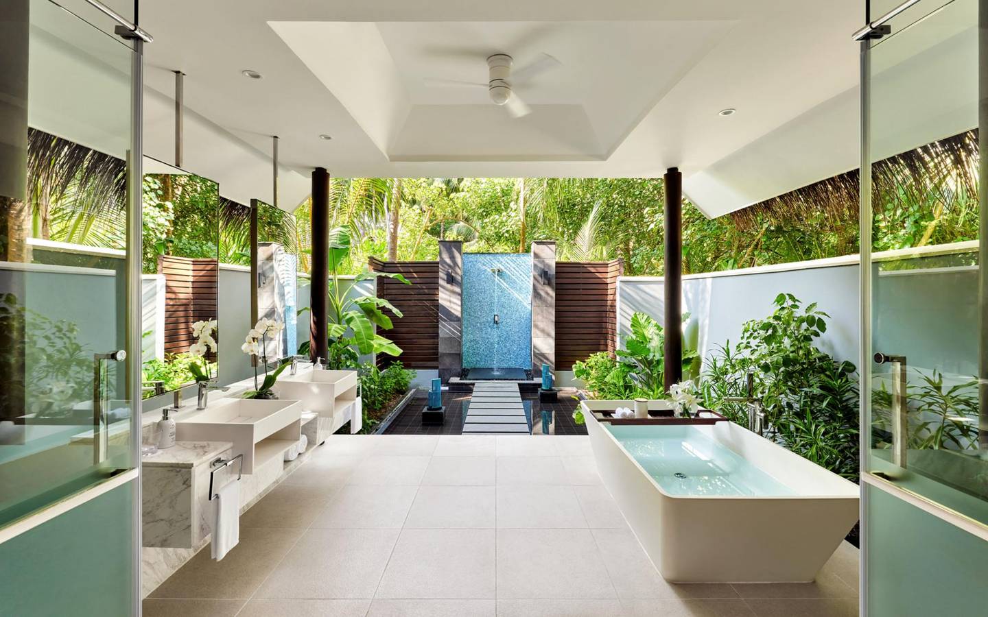 Niyama Private Islands - Deluxe Family Beach Pool Villas Bathroom