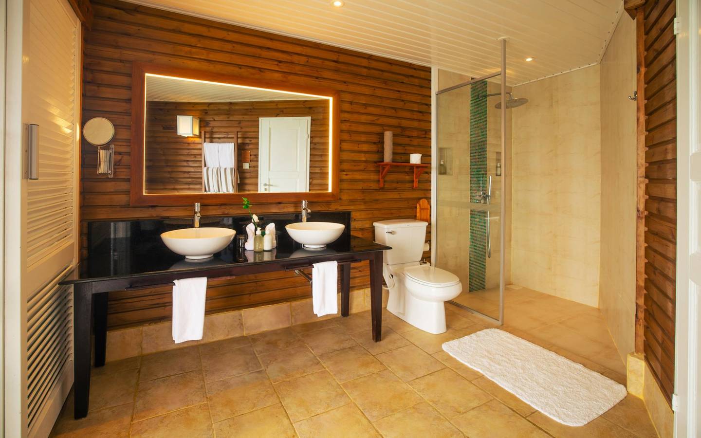 Kuredu Island Resort, Malediven, Sangu Water Villa,_Badezimmer