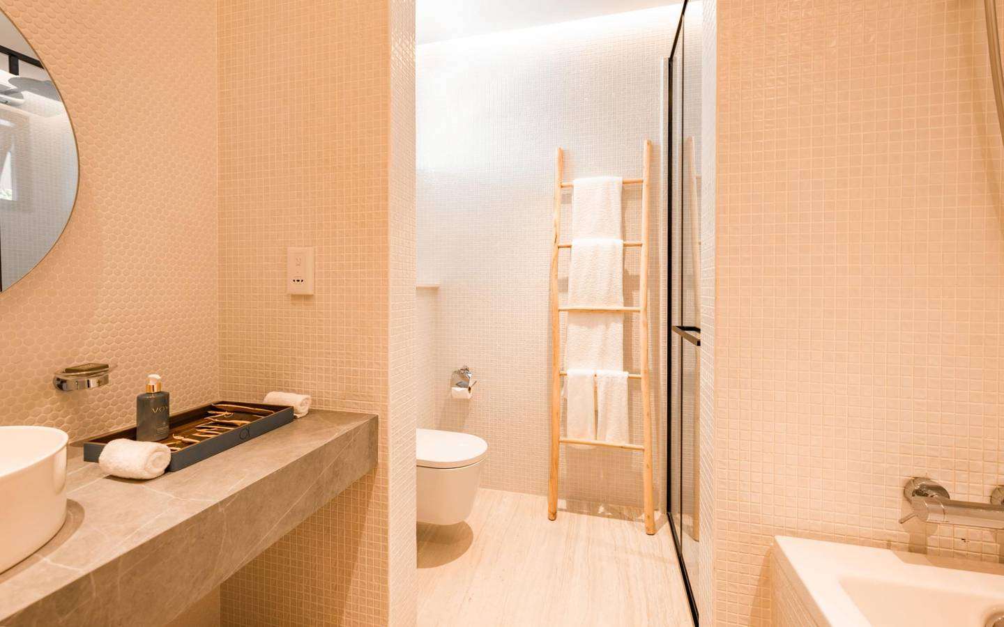 Ananea-Madivaru-Maldives-2-Bedroom-Beach-Pool-Villa-Sleeping_8