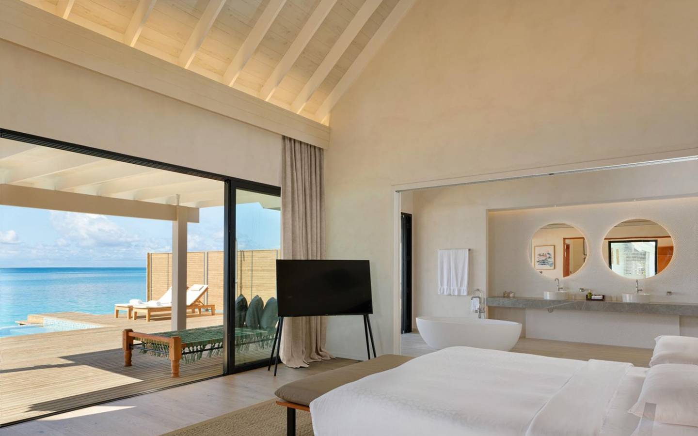Ananea-Madivaru-Maldives-Water-Pool-Villa-Interior-11