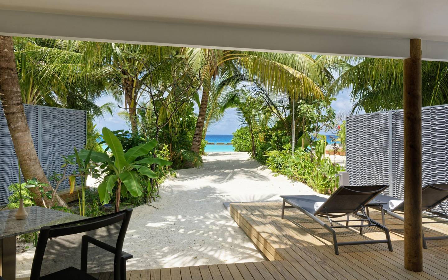 Outrigger_Maafushivaru_Beach_Villa_Family_4