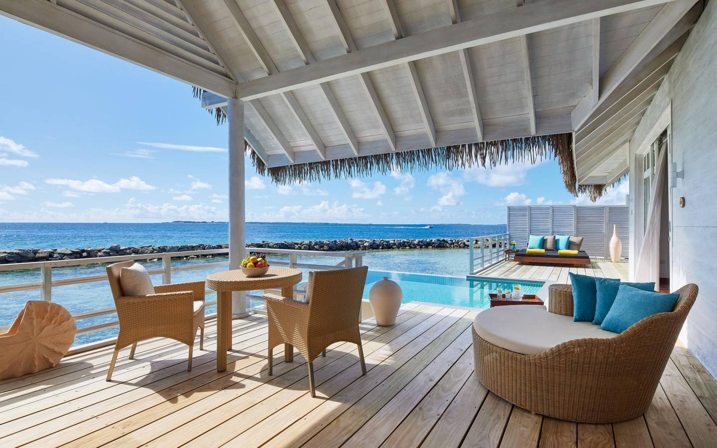 NH_Maldives_Kuda_Rah_Resort_Over_Water_Suite_with_Private_Pool_Deck(1)