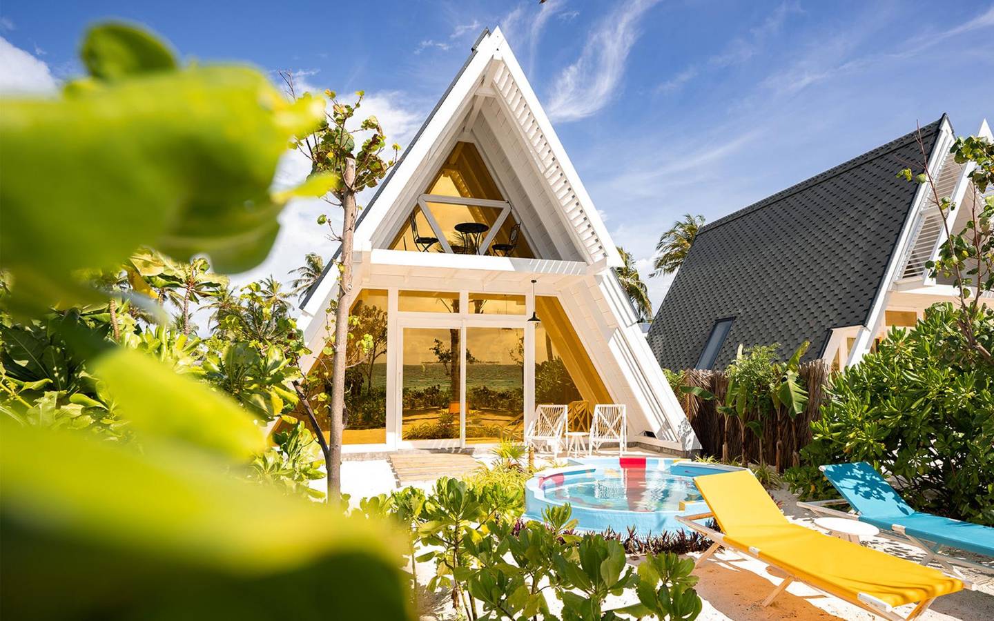 Oaga_Art_Resort_Haruge_Beach_Villa_1