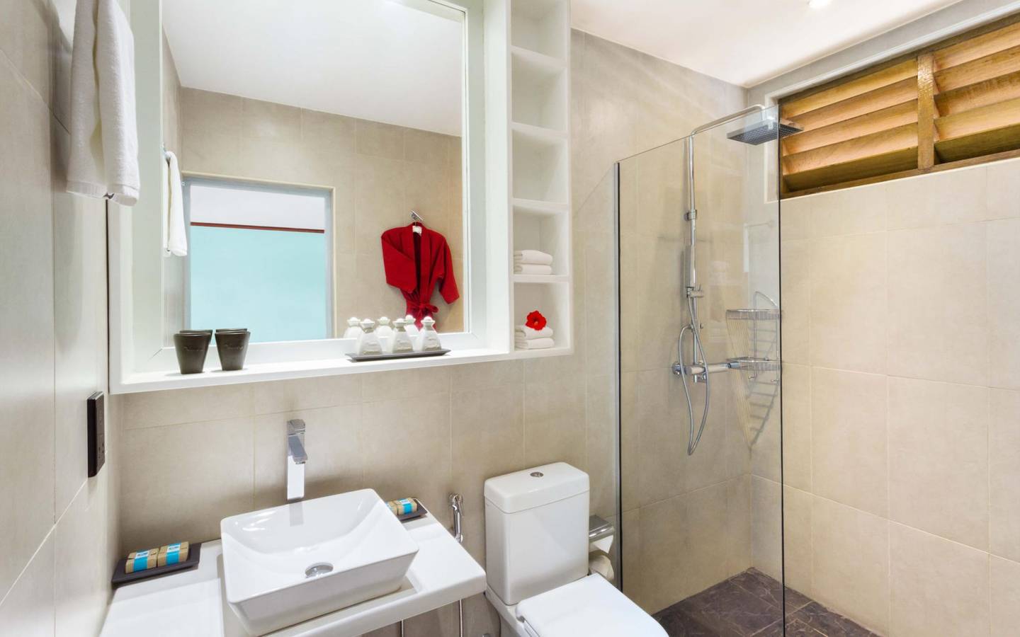 Meeru_Island_Garden_Room_Interior