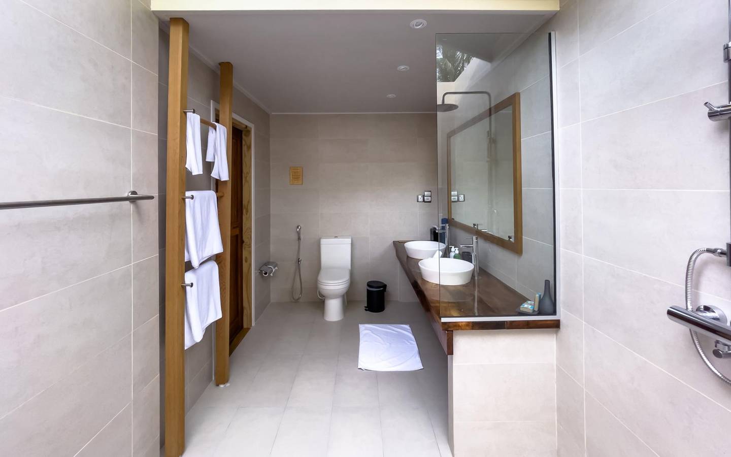 Meeru_Maldives_Family_Villa_7
