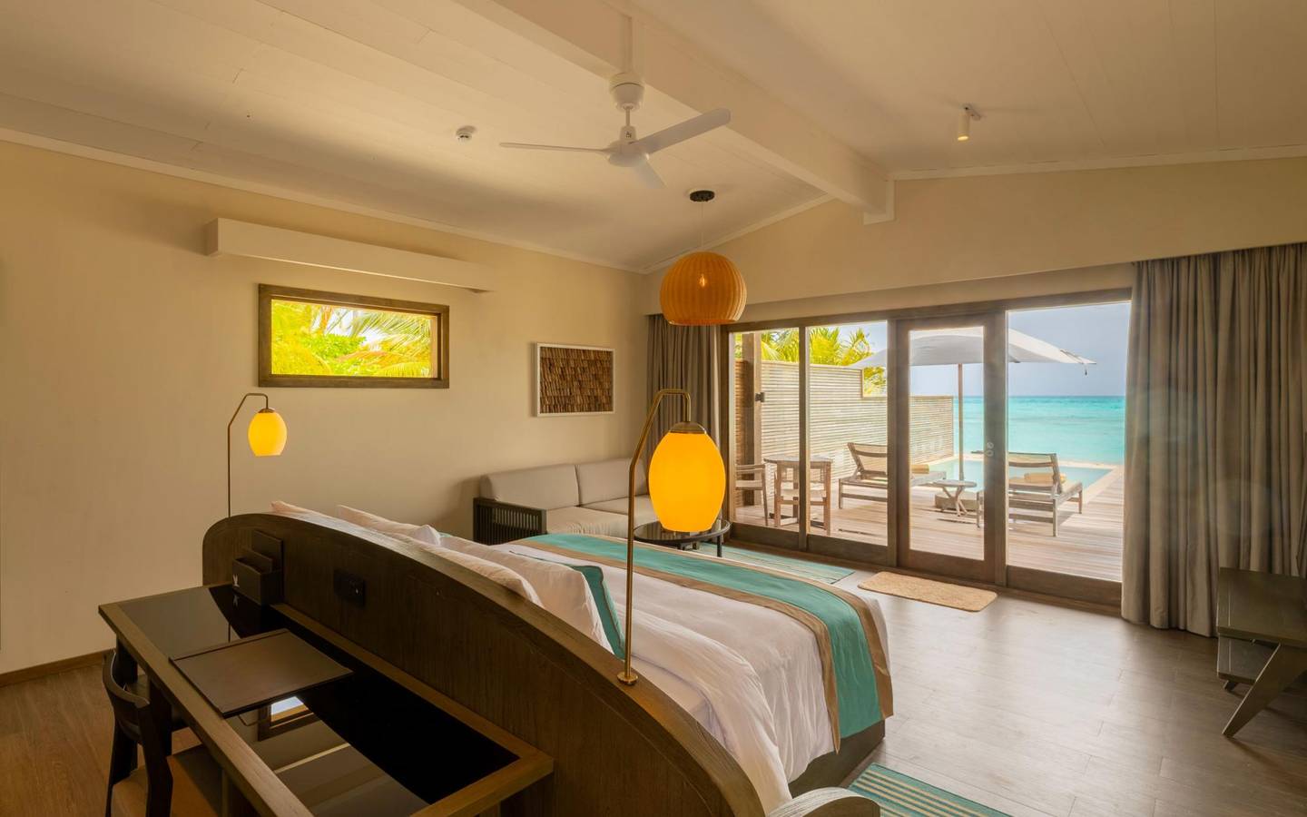 Nala_Sunset_Beach_Pool_Villa_Interieur_sleeping_2