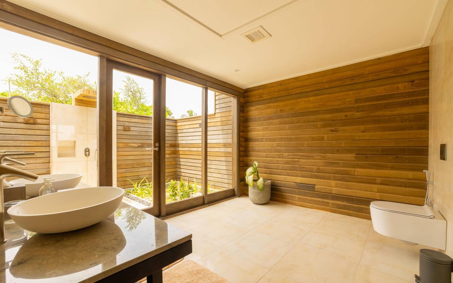 Nala_Maldives_Sunrise_Beach_Villa_8