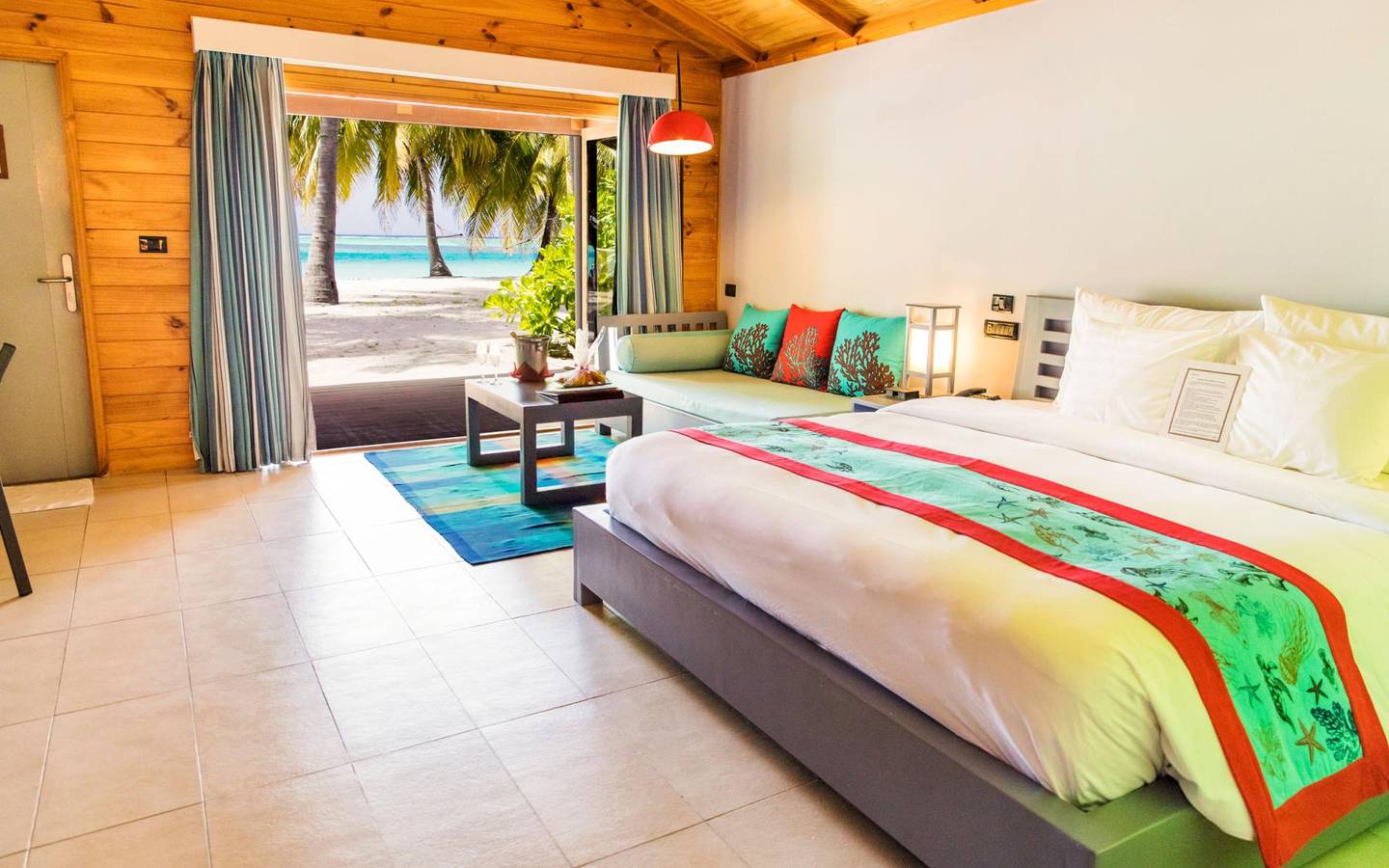 Meeru-Beach-Villa-Interieur-4