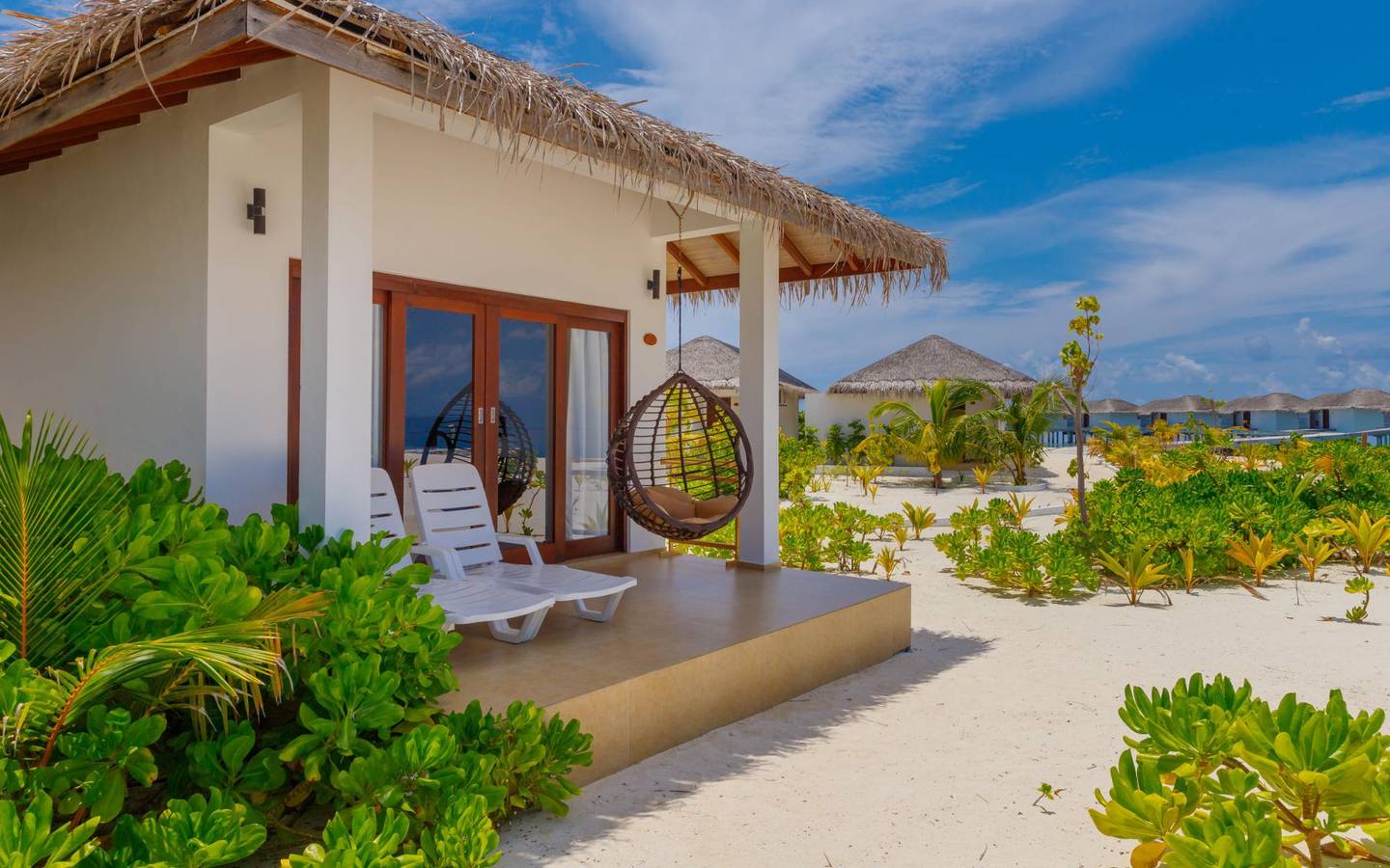 Beach_Villa_Cocogiri_Island_Resort_Exterieur_2