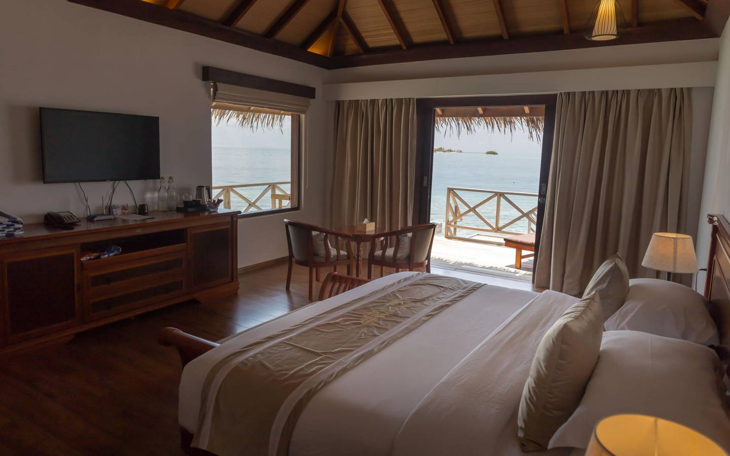 Coconut_Island_Resort_Maldives_Standard_Jacuzzi_Water_Villa_5