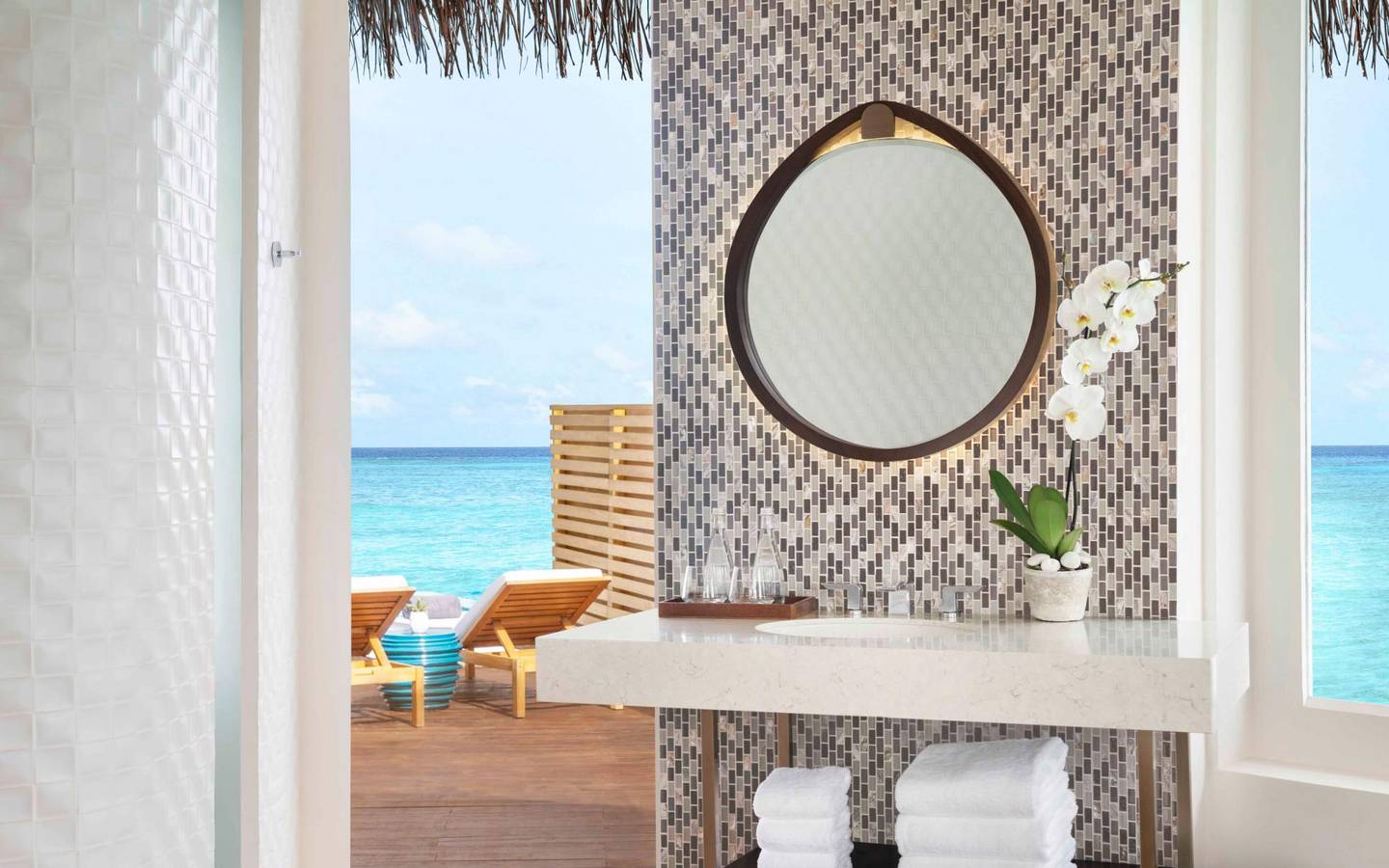 JW_Marriott_Maldives_Duplex_Overwater_Pool_Living_4
