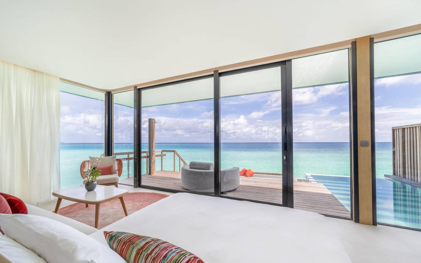So_Maldives_Lagoon_Water_Pool_Villa_4