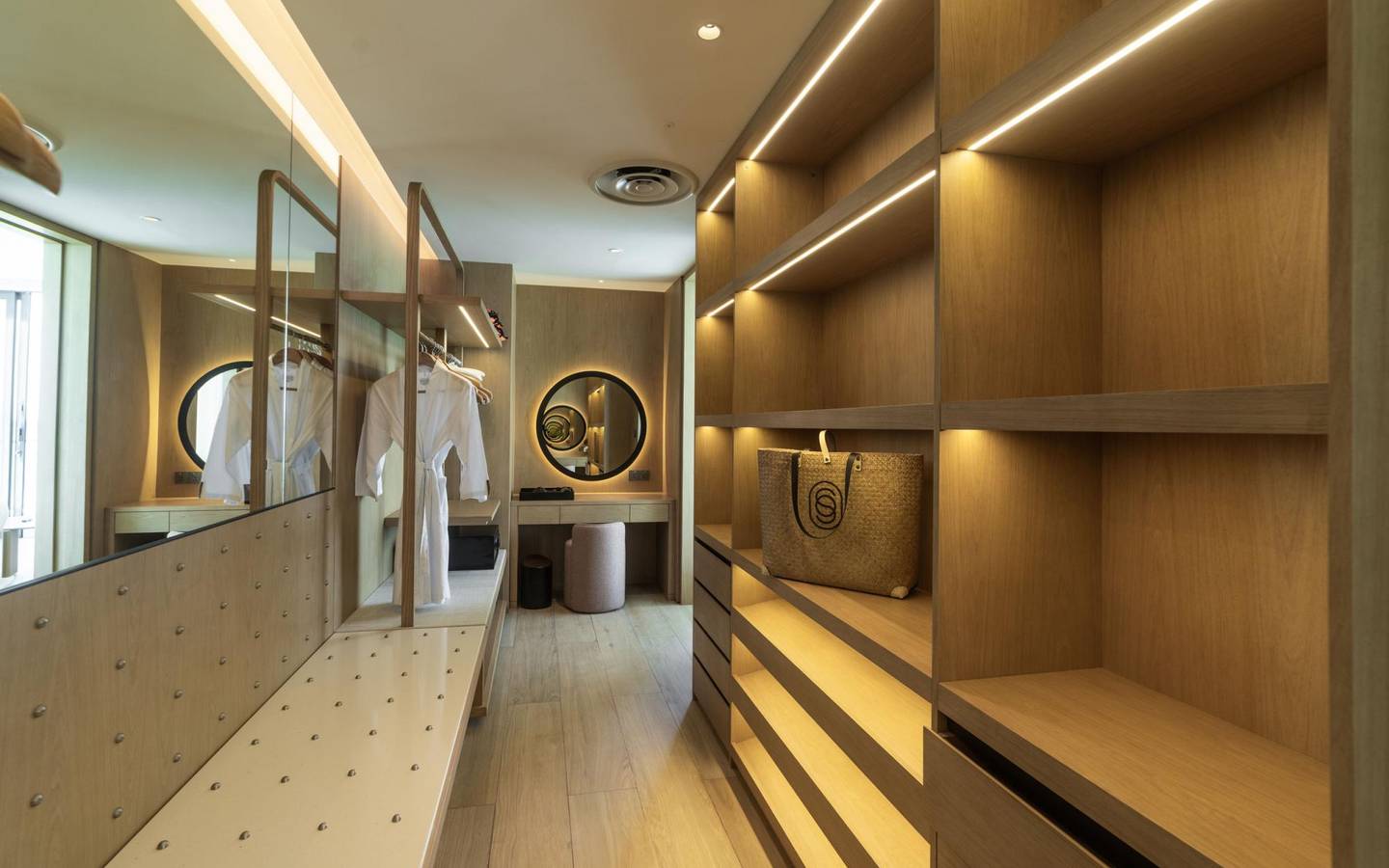So_Maldives_Three_Bedroom_Ocean_Water_Pool_Atelier_21